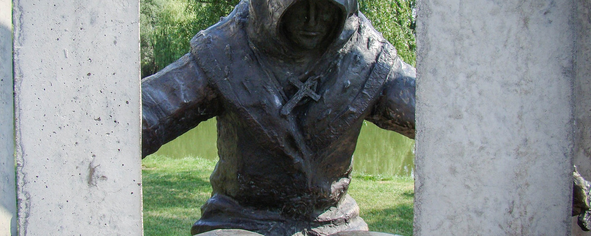 Anonymus Statue