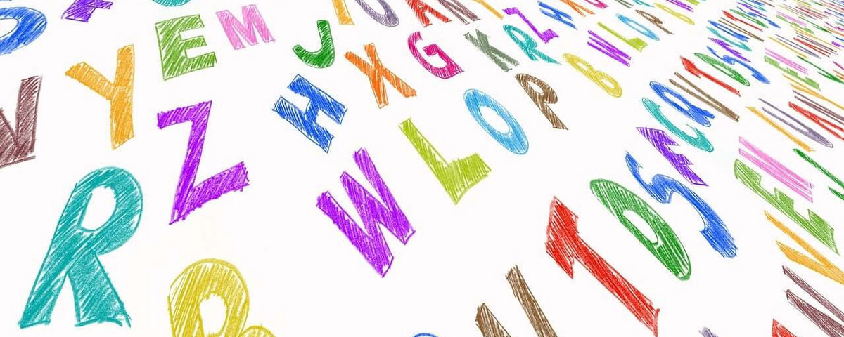 Sprachliche-Fehler-bunte-buchstaben