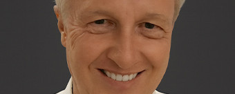 Porträtfoto des Autors Josef Hahnl