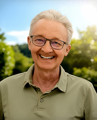 Porträtfoto des Autors Peter Ryser