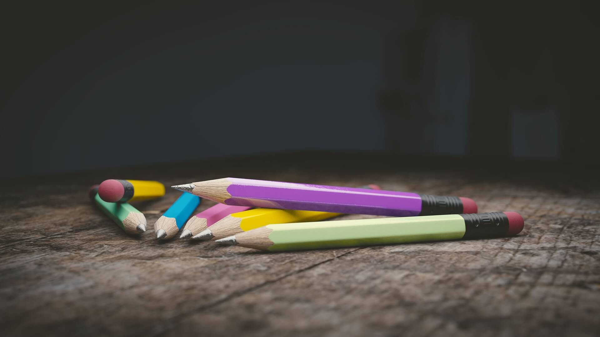 Wie schreibe ich ein Buch? - Bunte Bleistifte