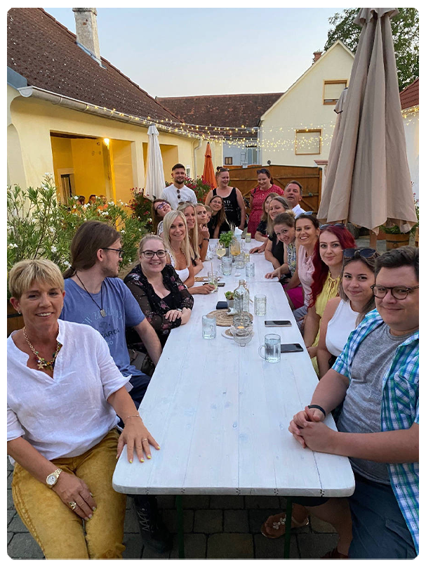 novum-verlag-6_rund.png